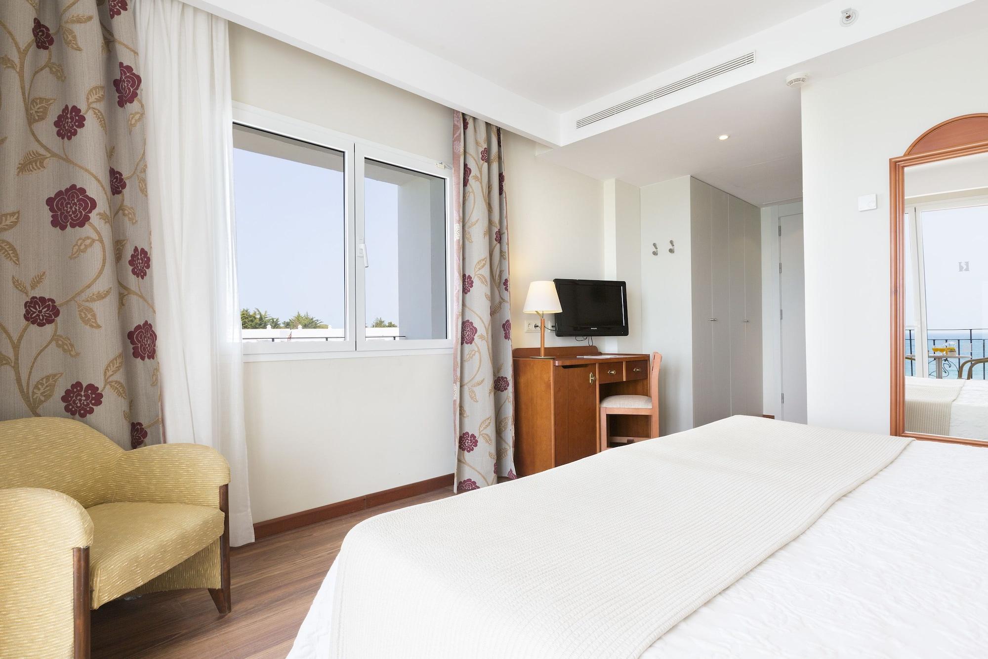 Hipotels Flamenco Conil โกนิล เด ลาฟรอนเตรา ภายนอก รูปภาพ